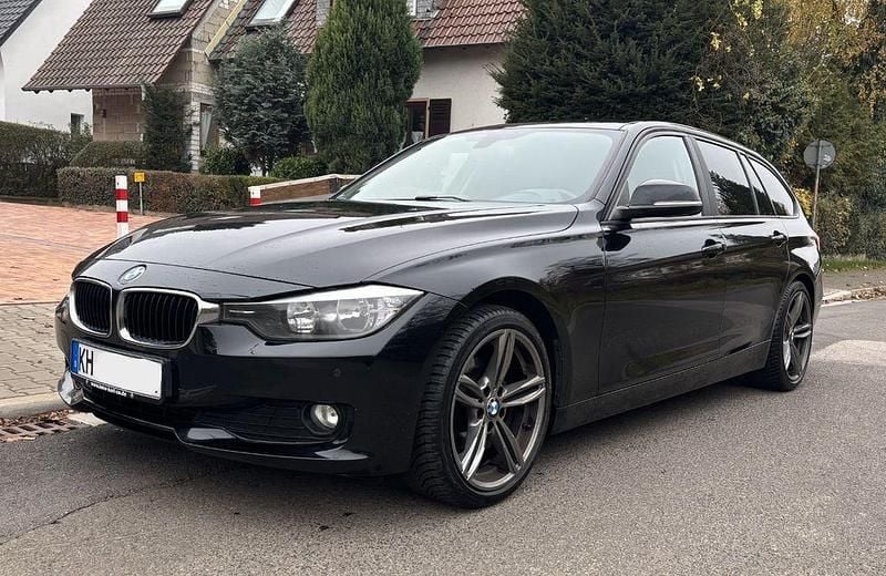 Schwarz Gebraucht 2014 BMW 320 Efficient Dynamics Kombi | 7.750 € (Superpreis) - Bild 1/4