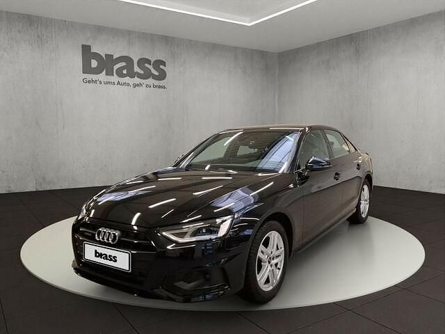 Gebraucht Audi A4 Advanced 204 PS (150 kW) 2024 Mythosschwarz metallic Limousine