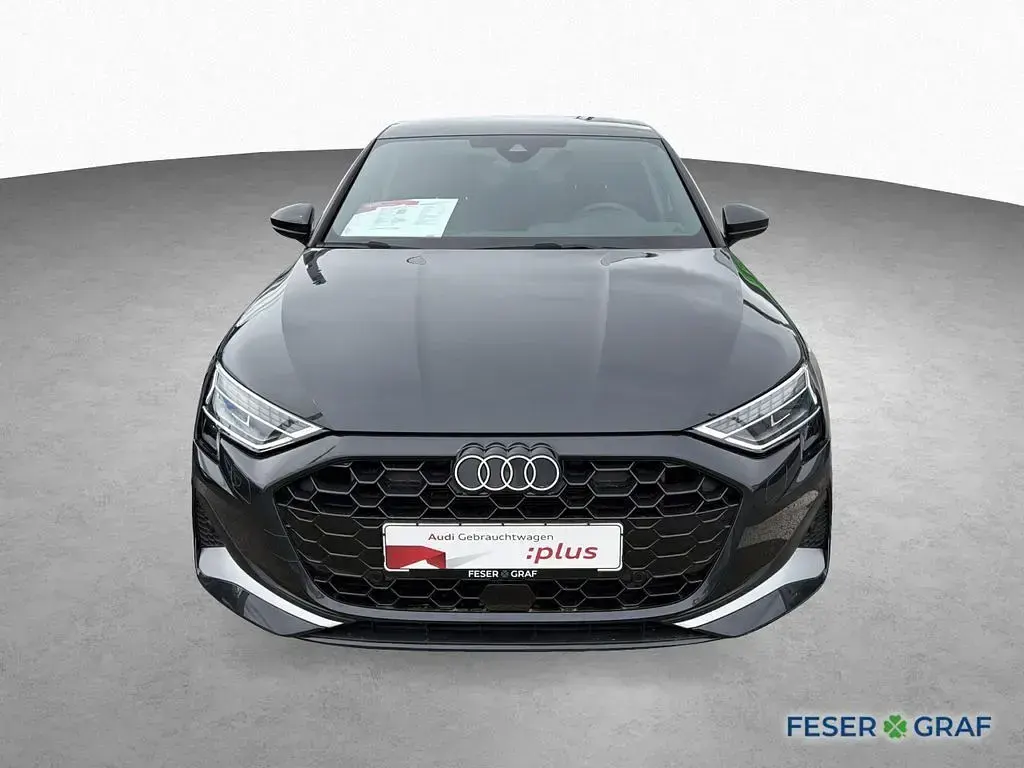 Gebraucht Audi A3 Ambiente 150 PS (110 kW) 2025 Manhattangrau metallic Limousine