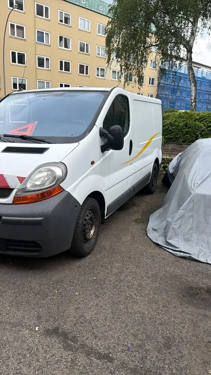 Gebraucht Renault Mégane 100 PS (73 kW) 2005 Weiß Van / Kleinbus