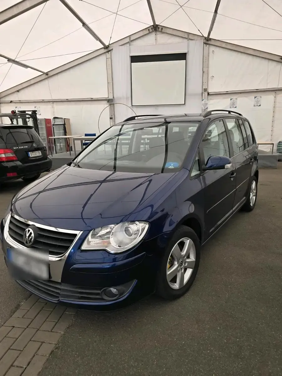 Gebraucht VW Touran 140 PS (102 kW) 2007 Blau Van / Kleinbus