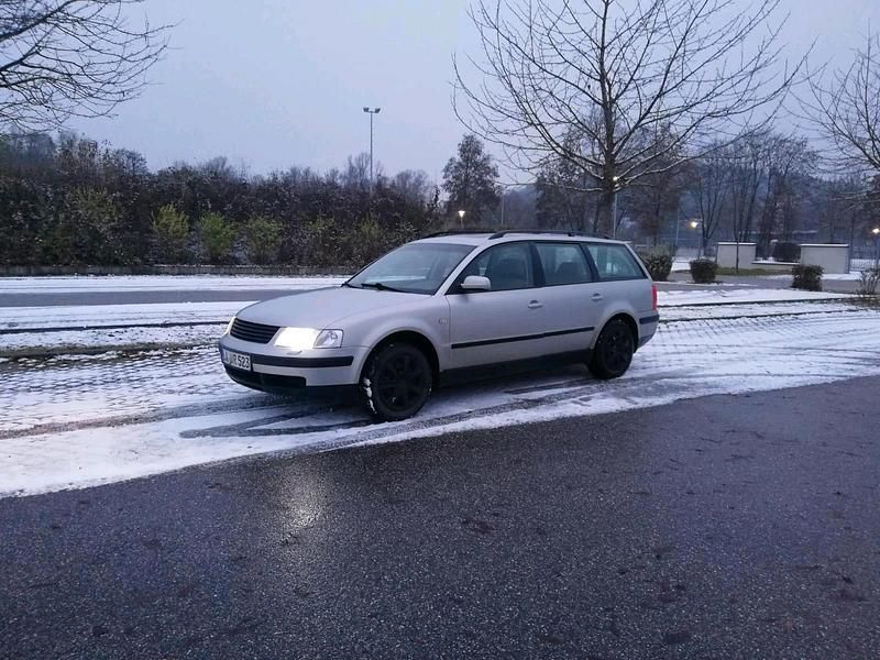Gebraucht VW Passat Trendline 150 PS (110 kW) 1999 Silber Kombi