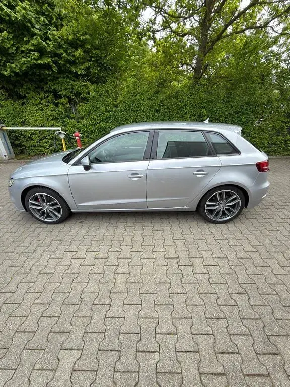 Gebraucht Audi A3 Design 150 PS (110 kW) 2017 Silber Limousine