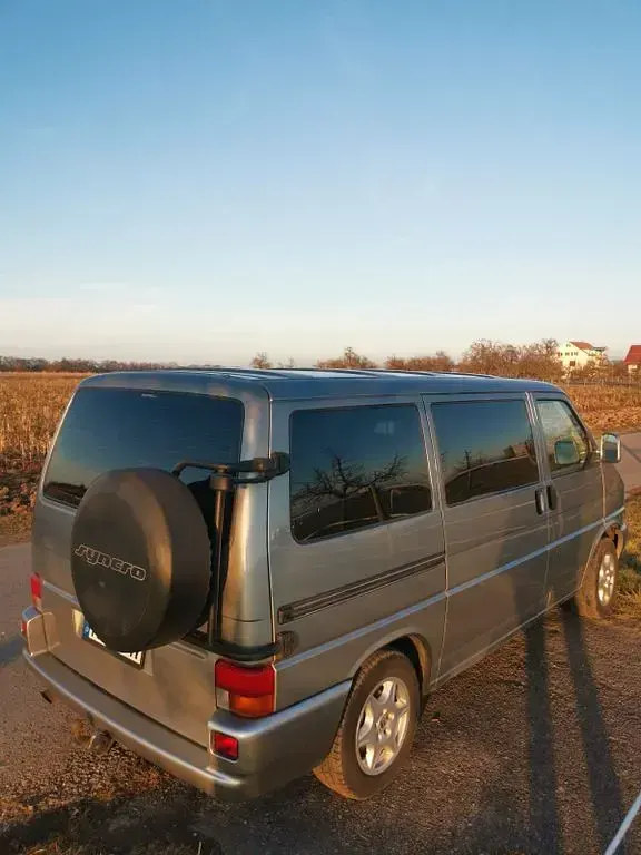 Second-hand VW Caravelle 116 CP (85 kW) 1997 Argintiu Van