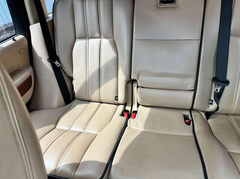 Gebraucht Land Rover Range Rover Vogue 313 PS (230 kW) 2011 Schwarz SUV