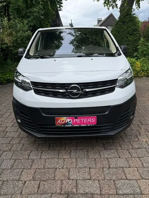Gebraucht Opel Vivaro Elegance 136 PS (100 kW) 2022 Weiß Van / Kleinbus