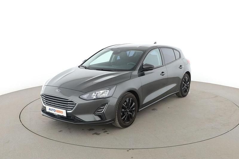 Gebraucht Ford Focus Trend 101 PS (74 kW) 2019 Grau Limousine