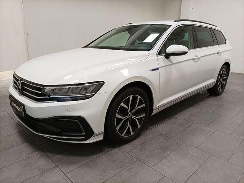 Gebraucht VW Passat GTE 218 PS (160 kW) 2021 Weiß Kombi