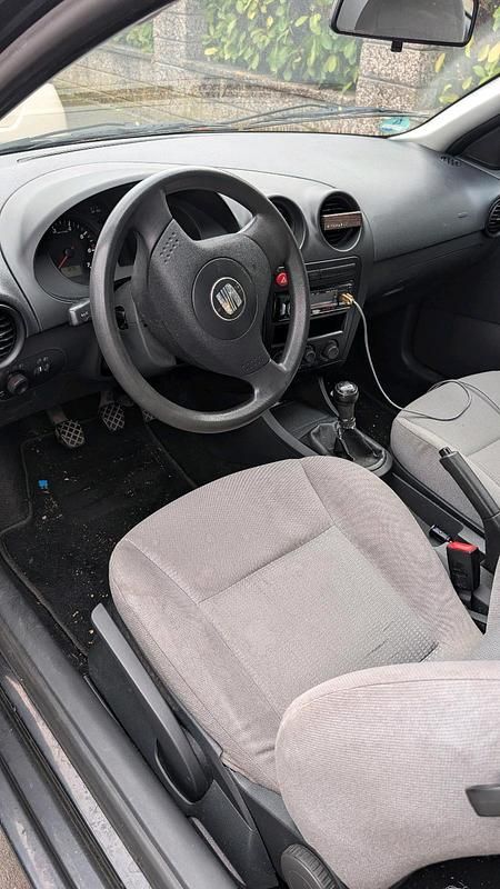 Gebraucht Seat Ibiza 70 PS (51 kW) 2003 Schwarz Kleinwagen