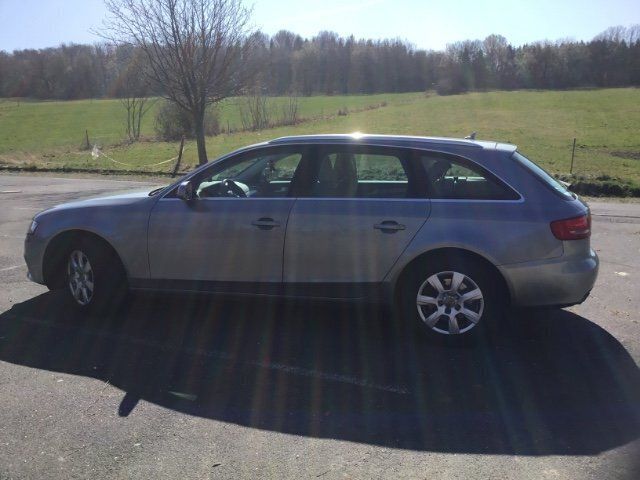Gebraucht Audi A4 Ambiente 143 PS (105 kW) 2011 Silber metallic Kombi