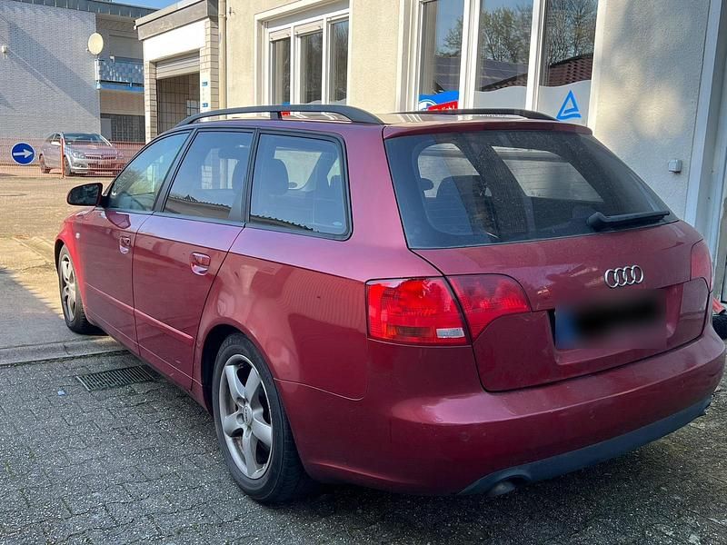 Gebraucht Audi A4 163 PS (119 kW) 2006 Rot Limousine