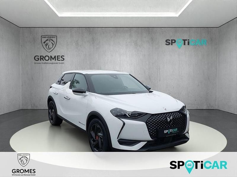 Polarweiß Gebraucht 2022 DS Automobiles DS3 Crossback E-Tense Performance SUV | 15.290 € (Superpreis) - Bild 1/4