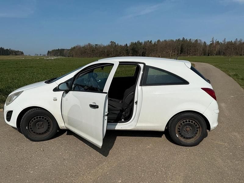 Gebraucht Opel Corsa Selection 70 PS (51 kW) 2012 Weiß Kleinwagen