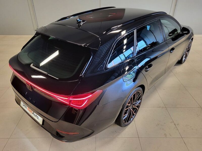 Gebraucht Cupra Leon VZ 245 PS (180 kW) 2023 Midnight schwarz Kombi