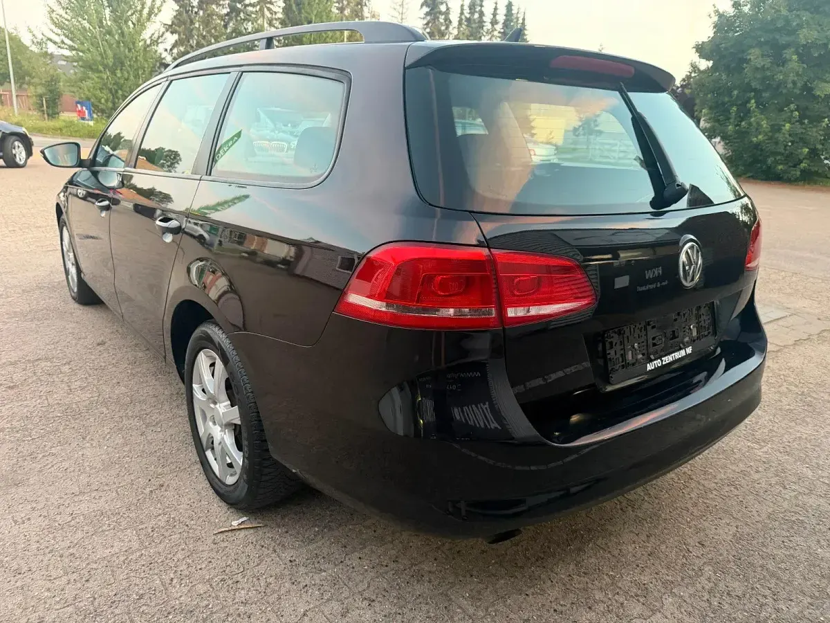 Gebraucht VW Passat Trendline 122 PS (89 kW) 2011 Kombi