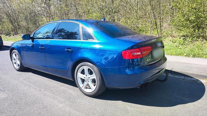 Usata Audi A4 171 CV (125 kW) 2013 Blu Berlina