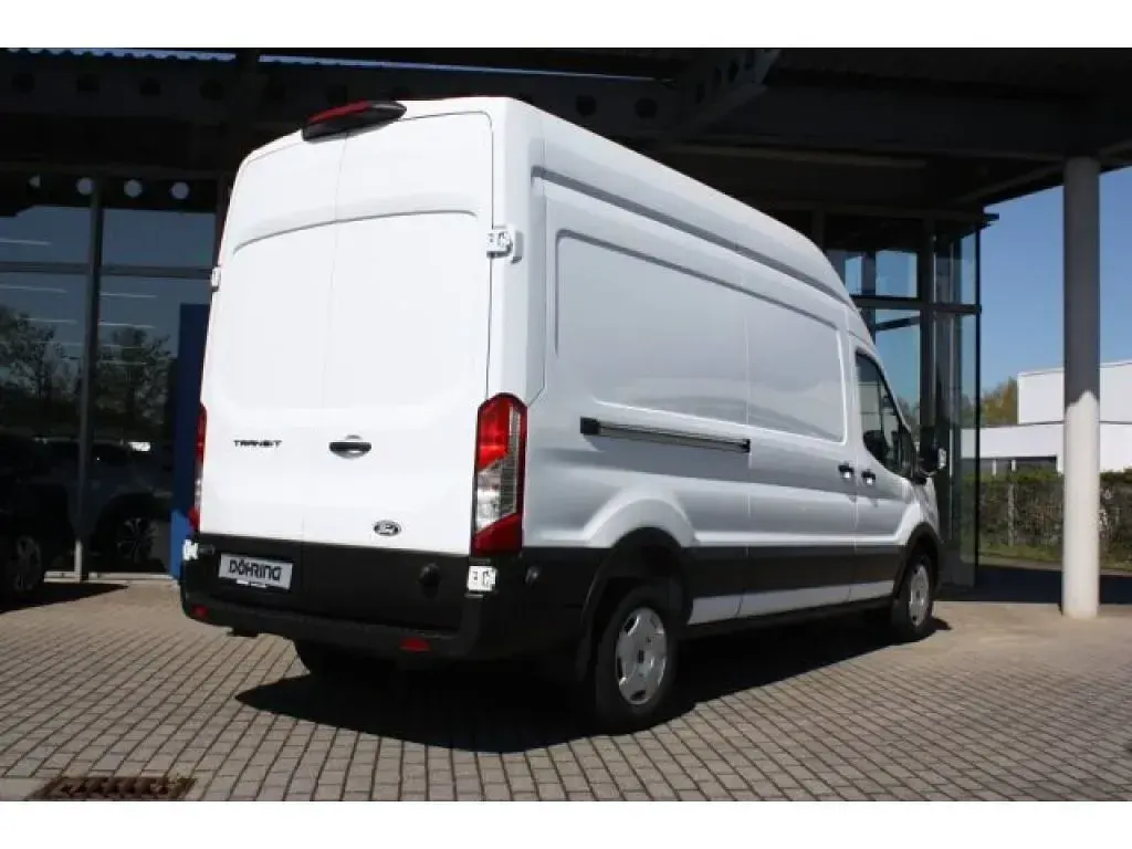 Gebraucht Ford Transit Trend 131 PS (96 kW) 2025 Frozenweiß Van