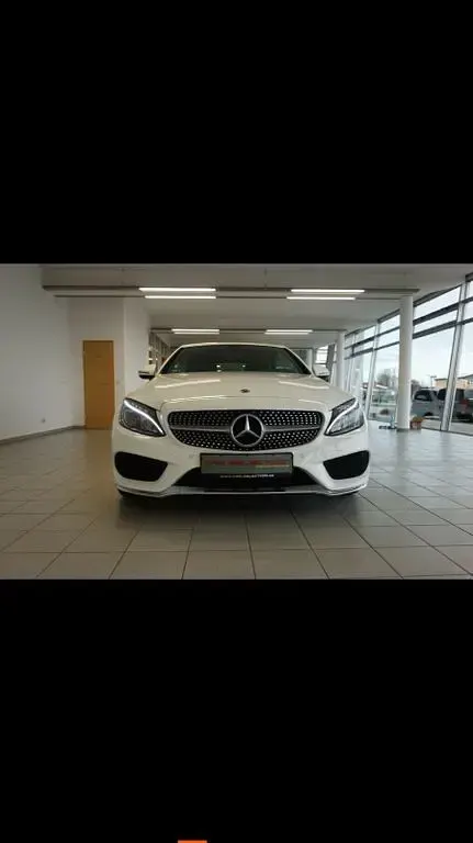 Gebraucht Mercedes C200 AMG line 184 PS (135 kW) 2017 Weiß Cabrio