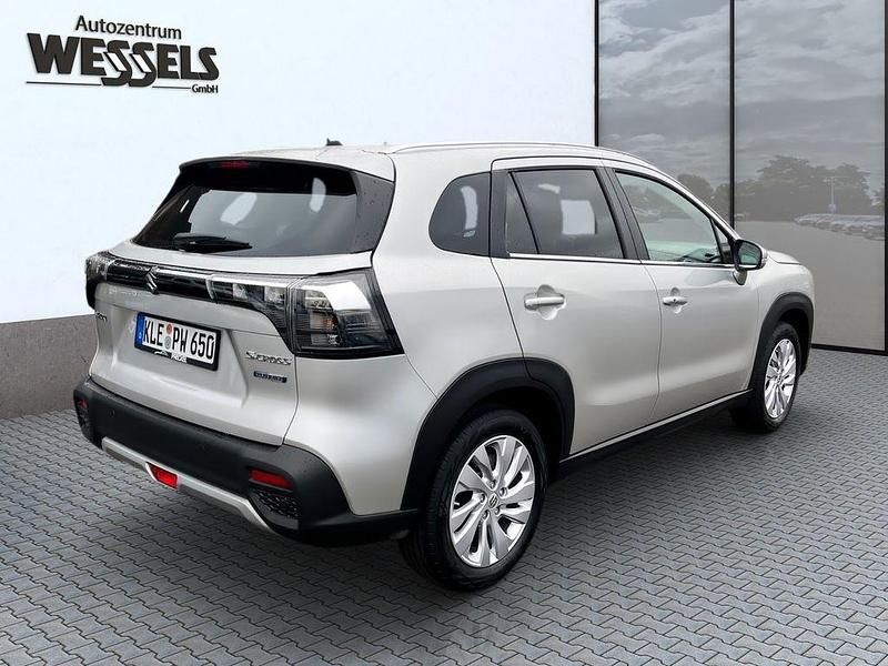 Gebraucht Suzuki SX4 Comfort 129 PS (94 kW) 2024 Silber SUV