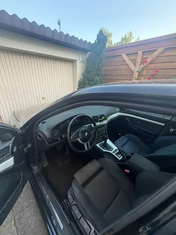 Gebraucht BMW 523 170 PS (125 kW) 2000 Schwarz Limousine