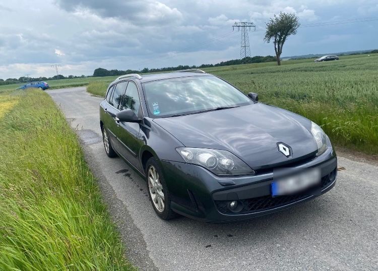 Schwarz Gebraucht 2009 Renault Laguna III Kombi | 3.300 € (Guter Preis) - Bild 1/4