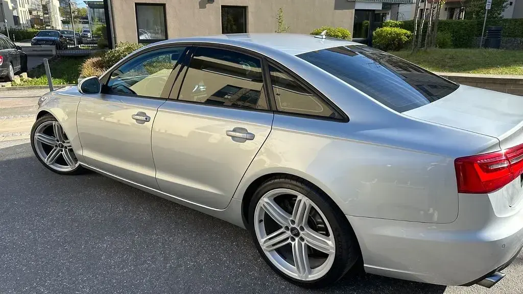 Gebraucht Audi A6 Ambiente 299 PS (219 kW) 2012 Silber Limousine