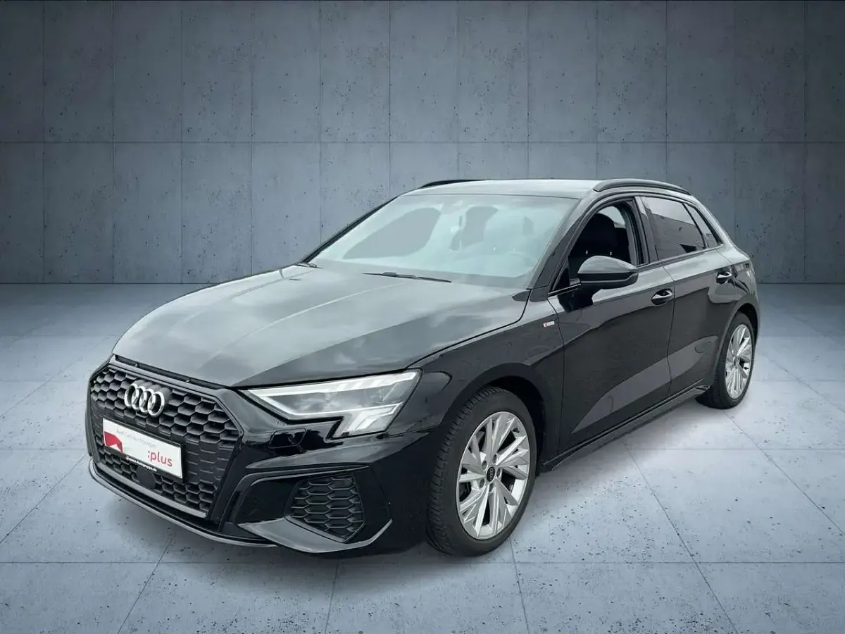 Gebraucht Audi A3 S-Line 116 PS (85 kW) 2023 Schwarz Limousine