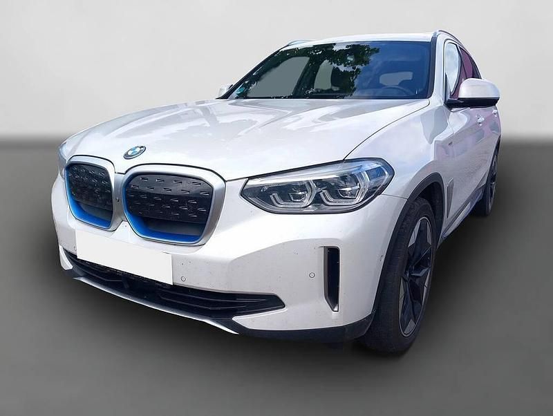 Gebraucht BMW iX3 Impressive 210 kW (286 PS) 2021 Weiß SUV