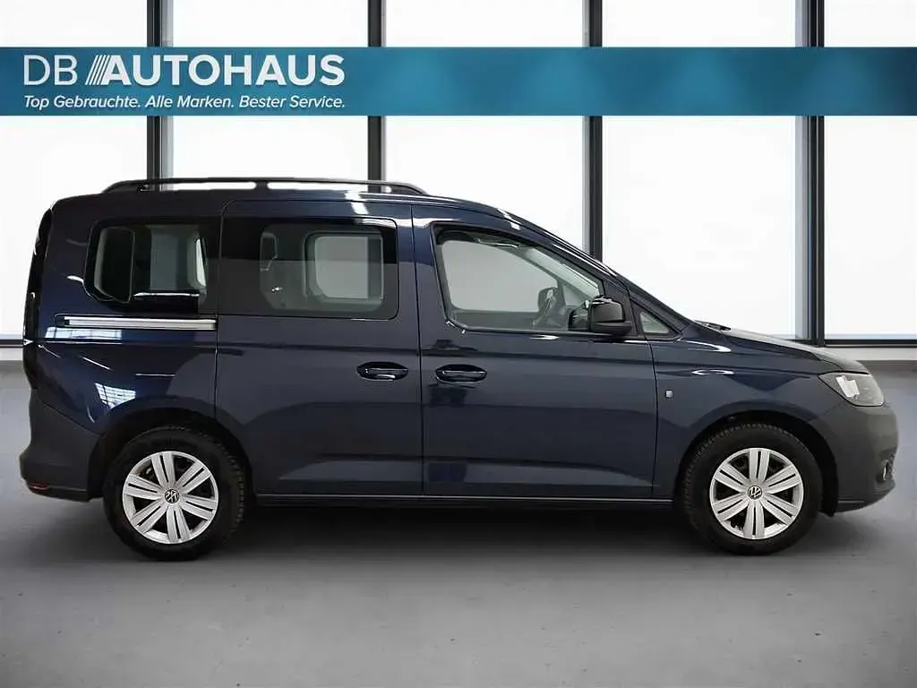 Usata VW Caddy 122 CV (89 kW) 2022 Blu Monovolume