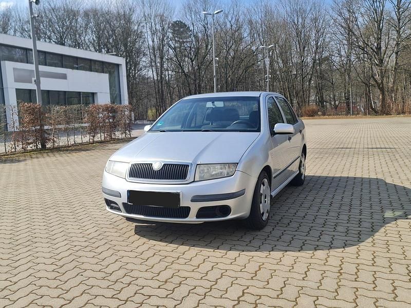 Gebraucht Skoda Fabia 101 PS (74 kW) 2007 Silber Limousine