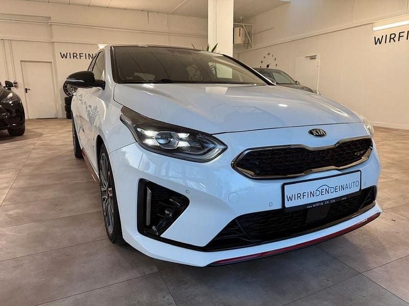 Gebraucht Kia ProCeed GT GT 204 PS (150 kW) 2019 Weiß Kleinwagen