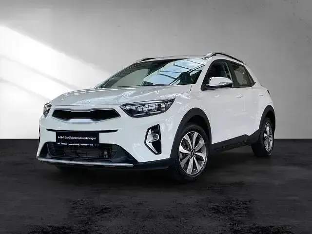 Gebraucht Kia Stonic Vision 101 PS (74 kW) 2024 Schneeweiß (metallic) SUV