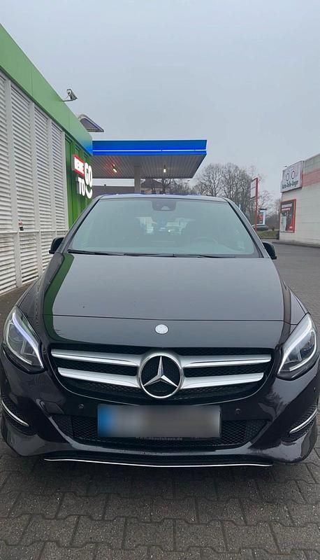 Gebraucht Mercedes B200 Urban 2015 Schwarz Van / Kleinbus