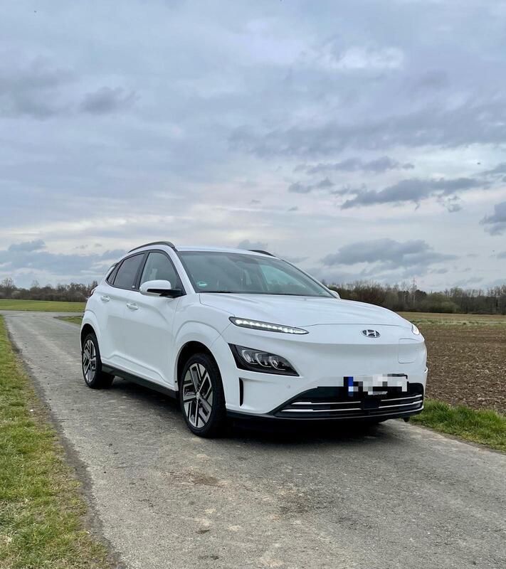 Weiß Gebraucht 2021 Hyundai Kona Trend SUV | 22.000 € (Etwas zu teuer) - Bild 1/4