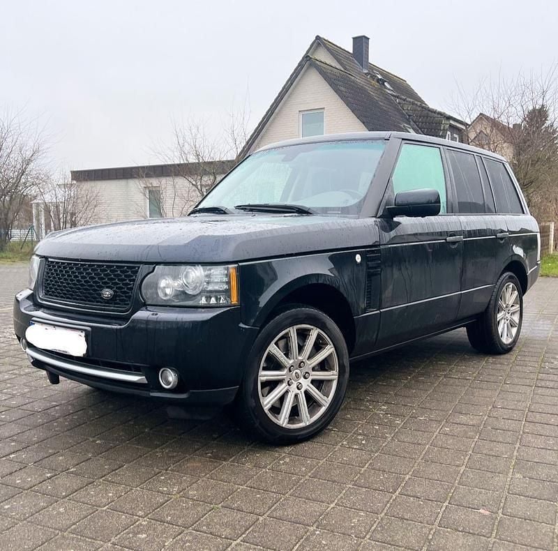 Schwarz Gebraucht 2011 Land Rover Range Rover Vogue SUV | 8.950 € - Bild 1/4