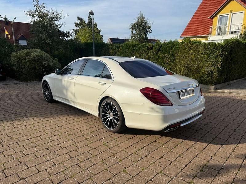 Weiß Gebraucht 2015 Mercedes S350 AMG line Plus Limousine | 28.900 € - Bild 1/4