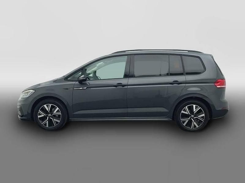 Gebraucht VW Touran Highline 150 PS (110 kW) 2024 Grau Van / Kleinbus