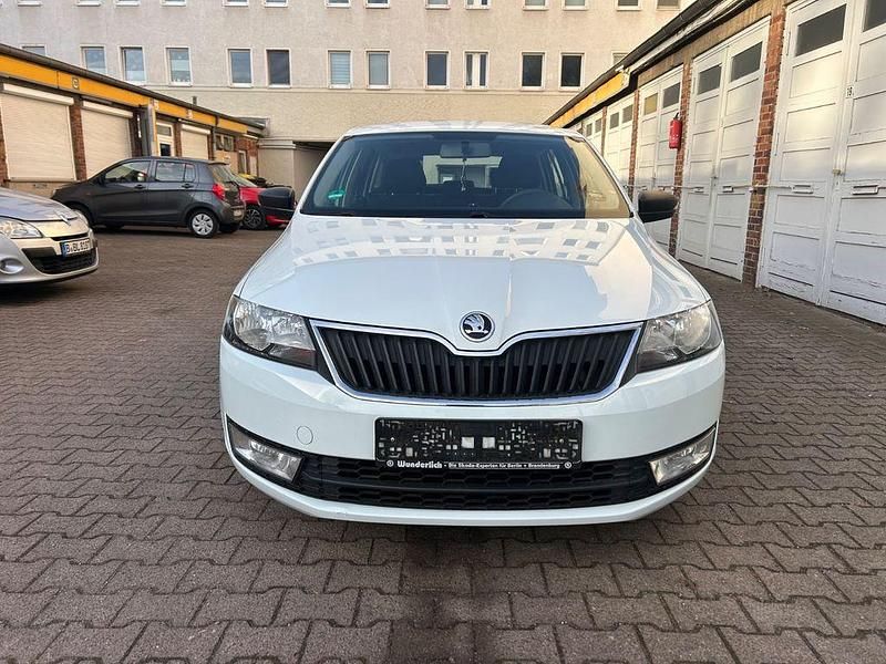 Gebraucht Skoda Rapid Cool Edition 90 PS (66 kW) 2015 Weiß Kleinwagen