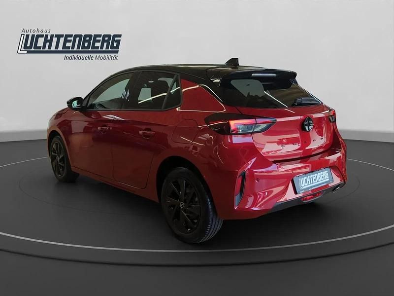Neu Opel Corsa 101 PS (74 kW) 2025 Rot Limousine