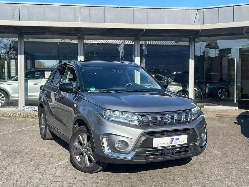 Gebraucht Suzuki Vitara 129 PS (94 kW) 2020 Grau SUV