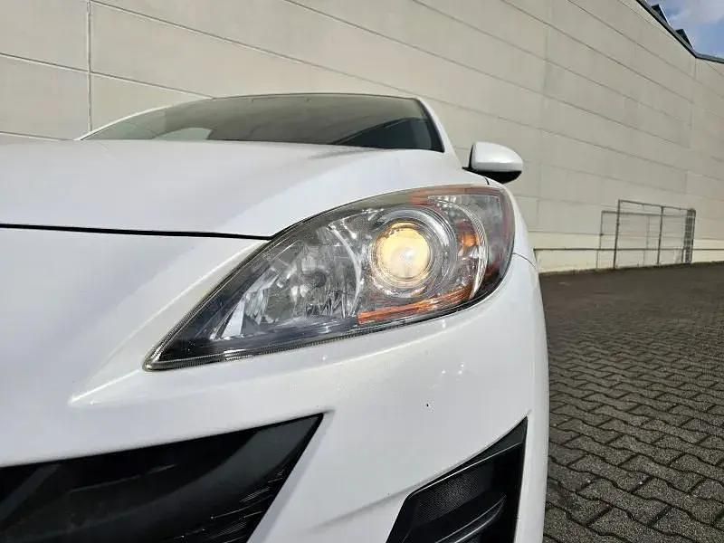 Second-hand Mazda 3 High 105 CP (77 kW) 2009 Alb Berlinǎ