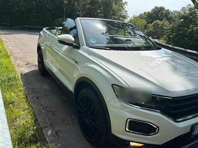 Weiß Gebraucht 2020 VW T-Roc Cabriolet Cabrio | 27.500 € (Guter Preis) - Bild 1/4
