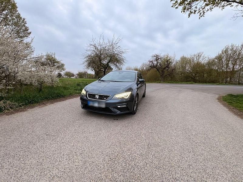 Second-hand Seat Leon FR 190 CP (139 kW) 2019 Gri Berlinǎ