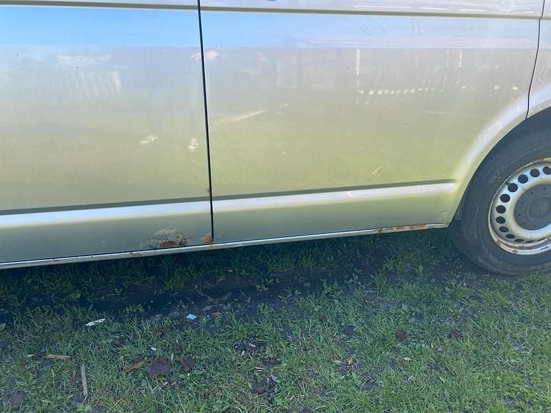 Używany VW Caravelle 133 KM (97 kW) 2005 Srebrny Van