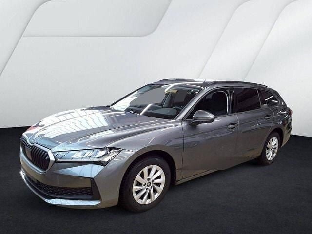 Gebraucht Skoda Superb 150 PS (110 kW) 2025 Graphitegrau metallic (metallic) Limousine