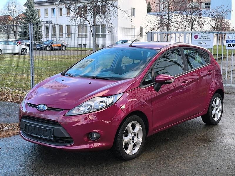 Gebraucht Ford Fiesta Trend 82 PS (60 kW) 2009 Violet Kleinwagen