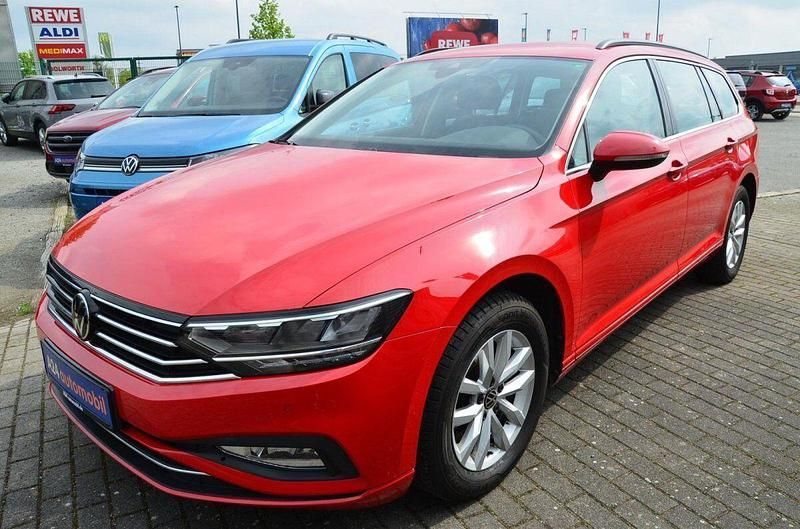 Tornadorot Gebraucht 2022 VW Passat Business Kombi | 20.690 € (Guter Preis) - Bild 1/4