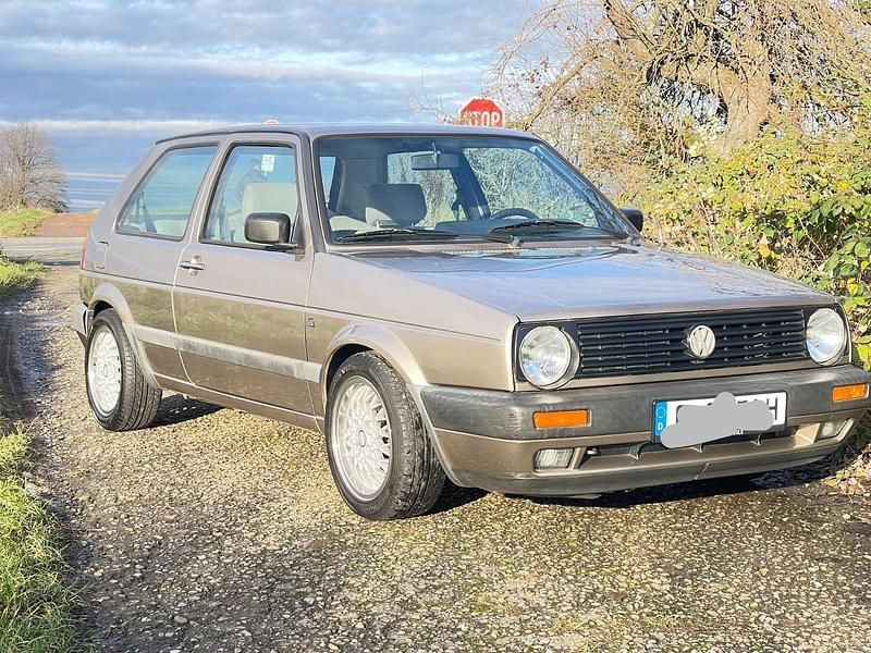 Gold Gebraucht 1992 VW Golf II Kleinwagen | 5.900 € - Bild 1/4