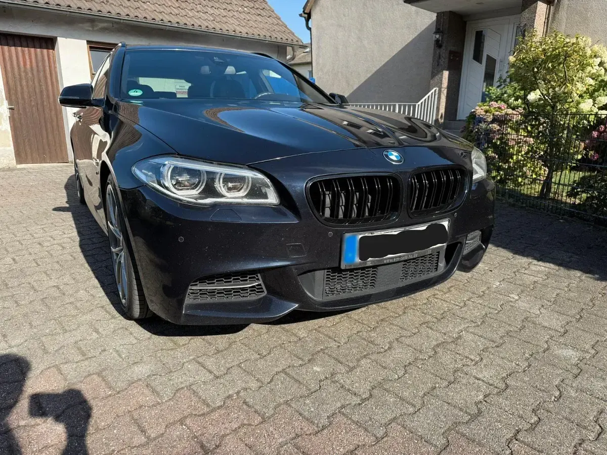 Gebraucht BMW 550 381 PS (280 kW) 2015 Braun Kombi