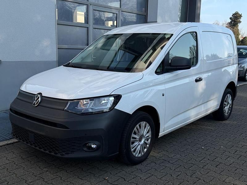 Gebraucht VW Caddy Basis 102 PS (75 kW) 2023 Weiß Van / Kleinbus